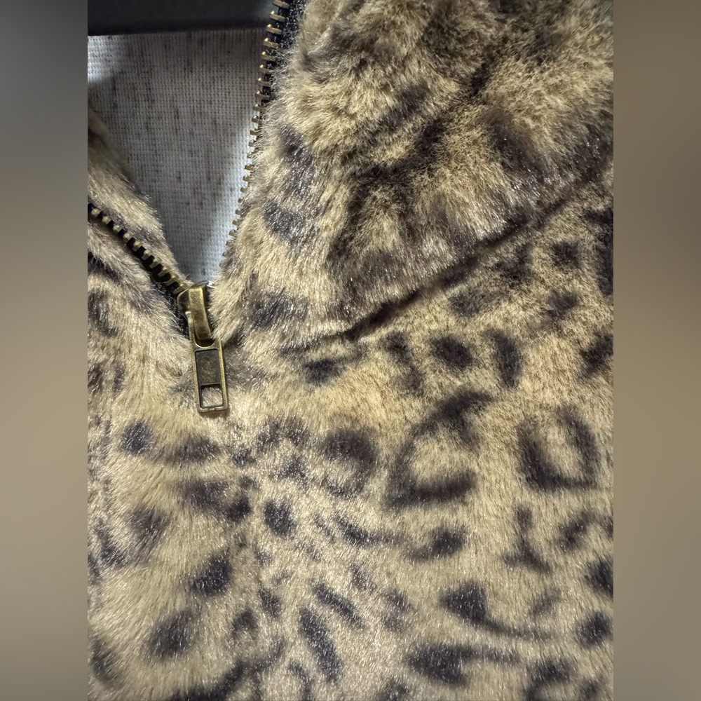Animal Print Jacket ๐ - Picture 3 of 4